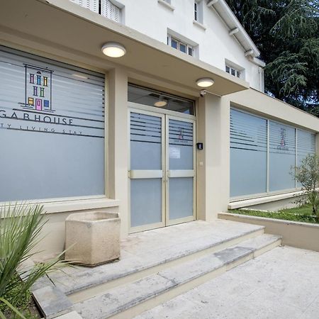 Hotel Gab House Bron Zewnętrze zdjęcie