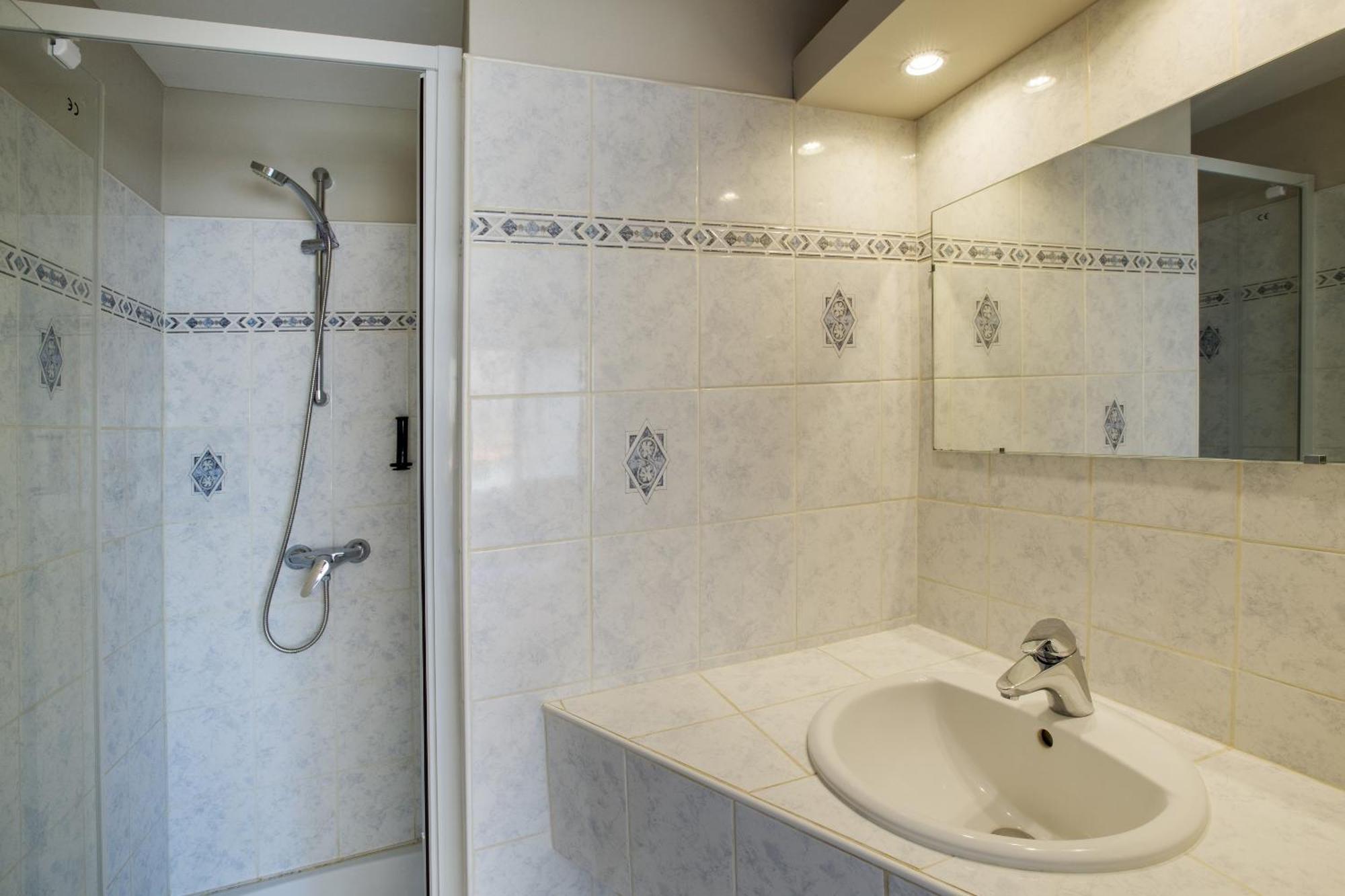 Hotel Gab House Bron Zewnętrze zdjęcie